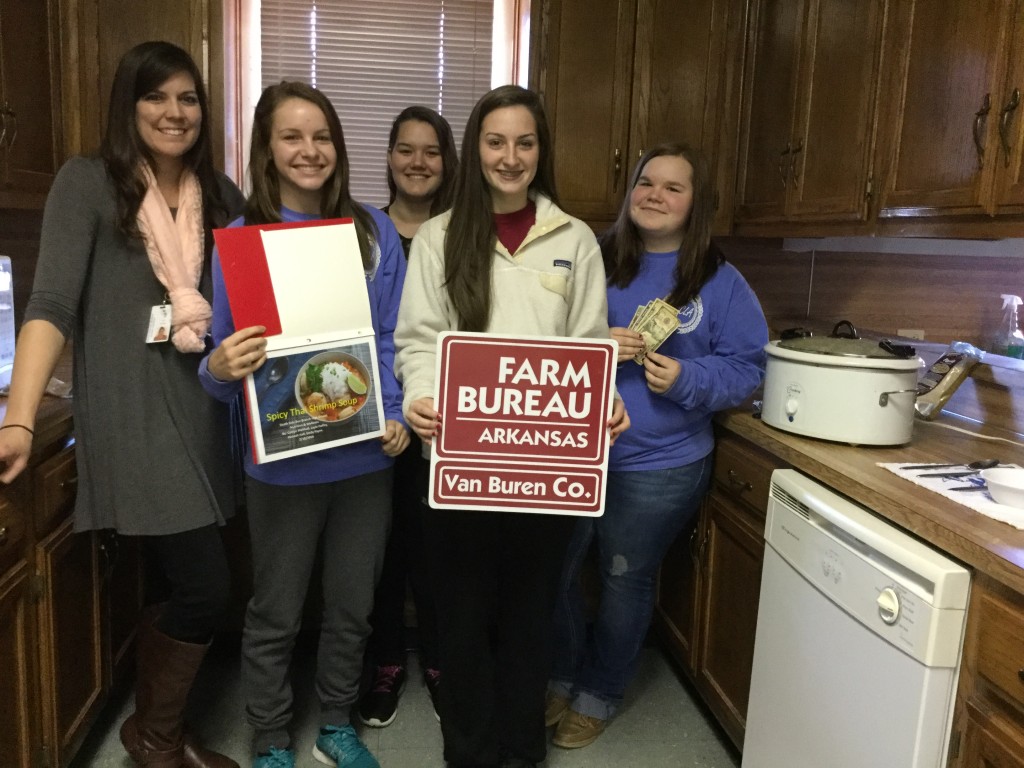 2016 South Side Soup Contest 1st place- Spicy Thai Shrimp Soup- Emily Payne, Hannah Hall Layla Holley, Caitlyn Walthal & Lori Rooney-Teacher